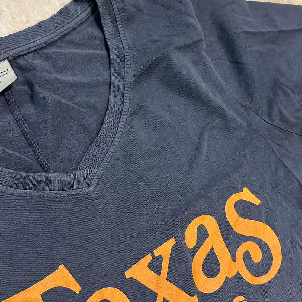Texas Longhorns Ladies Chicka-D Gray Vintage Worn T-Shirt Tee NWT Size S - Picture 5 of 7
